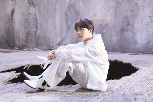 rs_empirement's tweet photo. (🦢) — 𝗖𝗢𝗠𝗘𝗕𝗔𝗖𝗞 𝗥𝗦_𝗘𝗠𝗣𝗜𝗥𝗘𝗠𝗘𝗡𝗧.

      𝗕𝗧𝗦: « 𝗠𝗔𝗣 𝗢𝗙 𝗧𝗛𝗘 𝗦𝗢𝗨𝗟: 𝟳.»
                𝗧𝗘𝗔𝗦𝗘𝗥 𝗣𝗛𝗢𝗧𝗢.

— 𝗺𝗮𝗻𝗮𝗴𝗲𝗿: 𝗄𝗂𝗆 𝖼𝗁𝗎𝗇𝗀𝗁𝖺.
— 𝗮𝗴𝗲𝗻𝗰𝘆: 𝗋𝗈𝗒𝖺𝗅 𝗌𝗐𝖺𝗇 𝖾𝗆𝗉𝗂𝗋𝖾𝗆𝖾𝗇𝗍.
— 𝗿𝗲𝗹𝗲𝗮𝘀𝗲: 𝟭𝟳.𝟬𝟰.𝟮𝟬𝟮𝟮. https://t.co/LmrbxwedF1