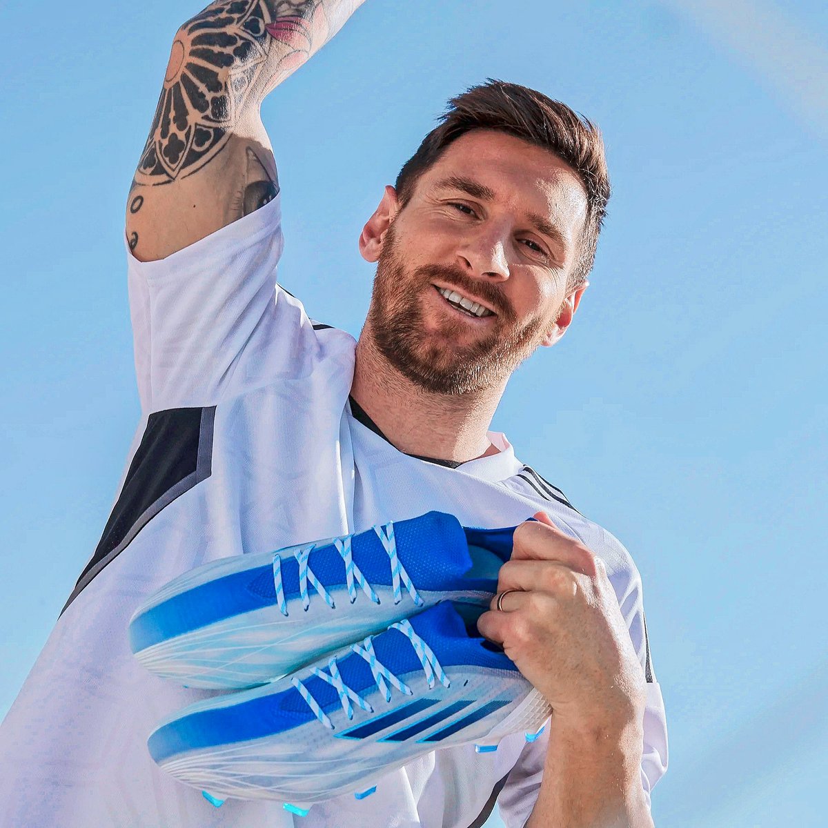 Que cosa más hermosa... Los botines tambien son lindos.