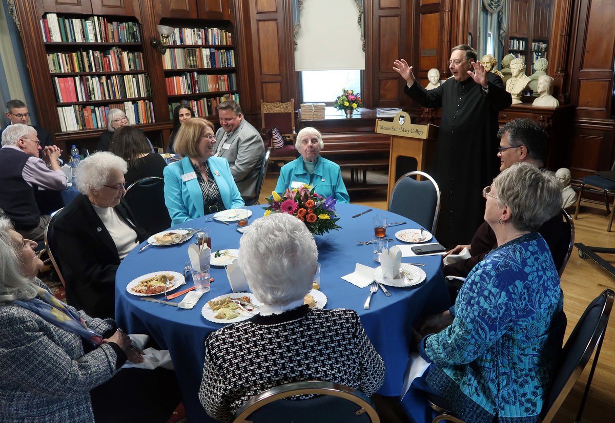 msmc_ny's tweet image. The James F. Cotter Villa Library was packed with familiar faces at the recent Emeriti Facility Luncheon. The professors caught up with old friends, enjoyed a nice lunch, and learned about the latest programs and projects on campus from Mount President Jason Adsit. #Msmcny