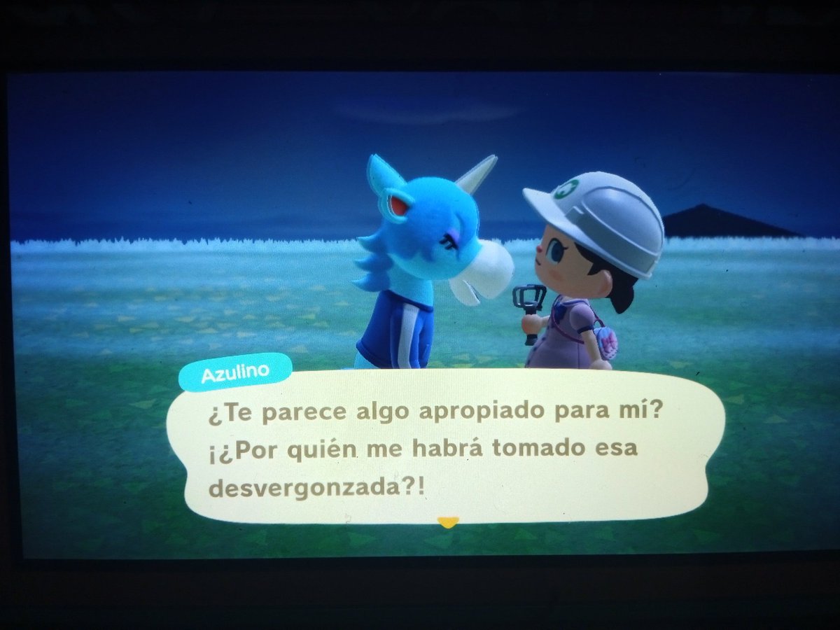 samy_new's tweet photo. Jajajjajaj lo que le dice a la pobre de encina por regalarle un estetoscopio jajaj https://t.co/62gZaxCcEm