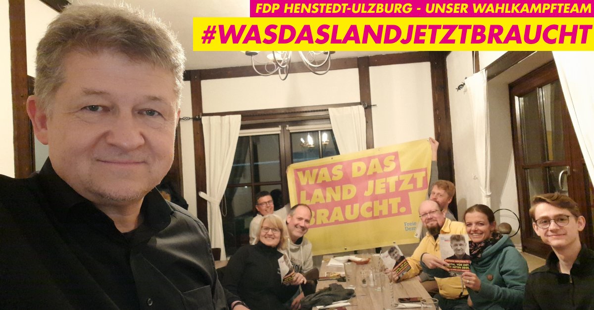 fdp_hu's tweet photo. Noch 25 Tage bis zur Landtagswahl in Schleswig-Holstein. Unser Wahlkampfteam um MdL Stephan Holowaty freut sich auf Wahlkampfstände, Gespräche und Flyerverteilen - in den nächsten Tagen gibt's weitere Plakate:unser  traditionelles #Maikäfersammeln am 1. Mai findet wieder statt. https://t.co/1GWrzvs037