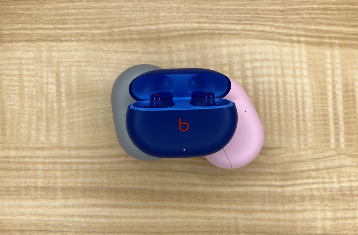 Jake31Krol's tweet photo. Beats' "fastest selling product" ever launches is now available in #OceanBlue, #SunsetPink and #MoonGray. Plus they keep all the features that #StudioBuds are known for. Full story on @TheStreet https://t.co/oSDbnBhT9U @beatsbydre https://t.co/CDQgQjZjJs