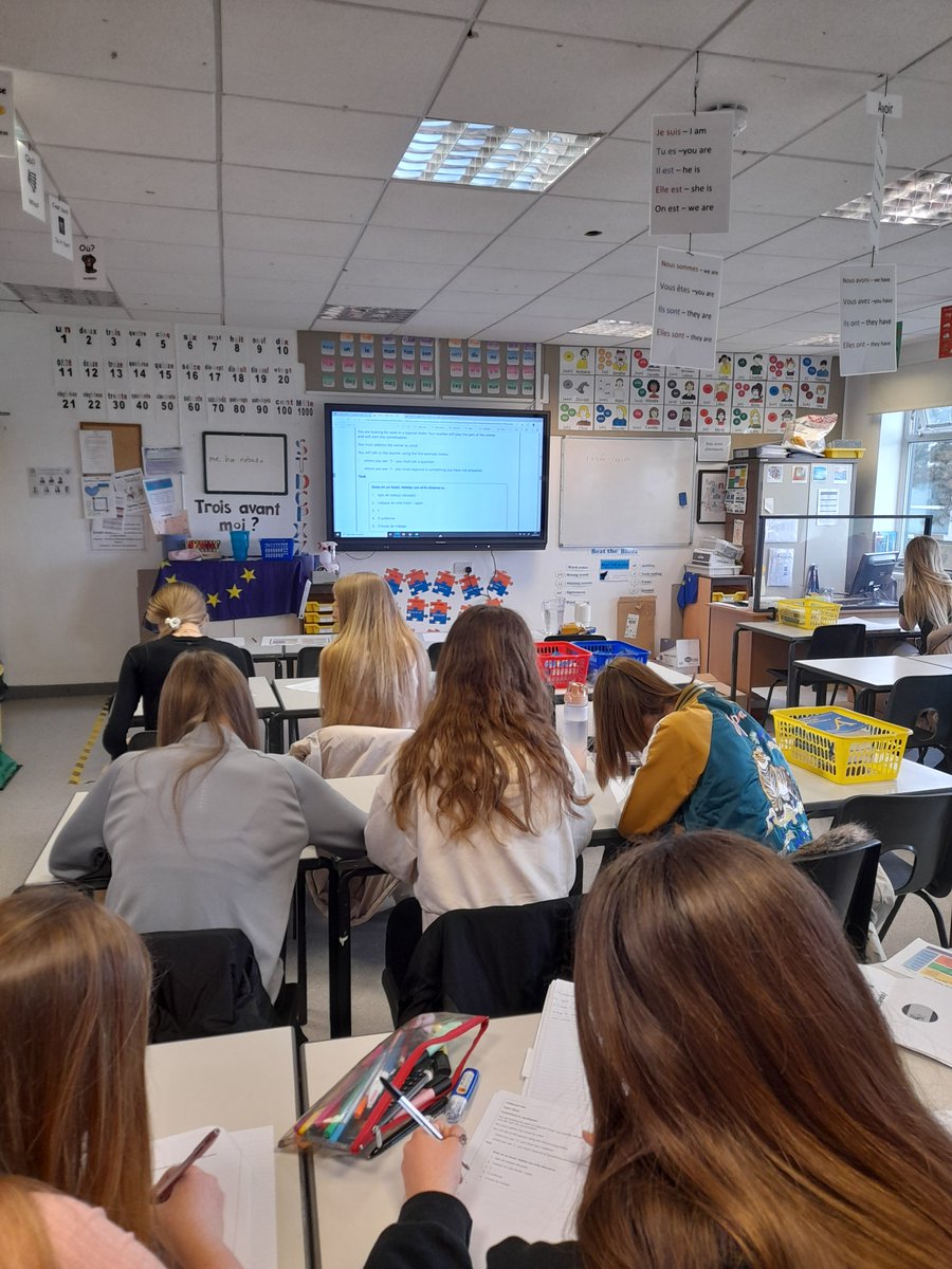 greenbankhsMFL's tweet photo. Wonderful attendance today @greenbankhs at our French &amp; Spanish Easter revision day. Almost 50 pupils joined us! So proud of you all 😊 @SouthportLTrust https://t.co/imPmEqzOjZ