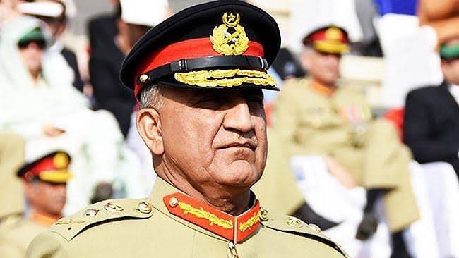 RaeeskhanO's tweet photo. Gentleman..
The man of steel, holding lot of stuff &amp; achievements for the welfare &amp; favour of nation &amp; country..
Hats_off  Mr.General..👏🏻

 #BajwaforPakistan https://t.co/LiJb7WVzhP