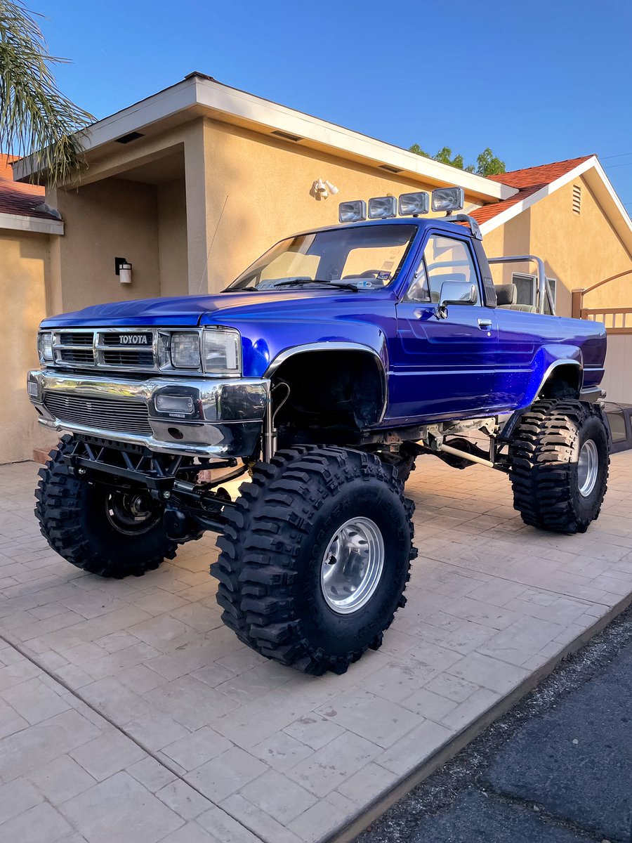 ErwinMojica's tweet photo. Took my ‘87 4Runner out for a cruise
#flojostruckclub #hiabove #1stgen4runner #sr5 #topless #liftedyota #liftedtruck #minimonster #4x4 #minitruckin #yotanation #er1shotit #sfvflojos https://t.co/cKKiZk5km5