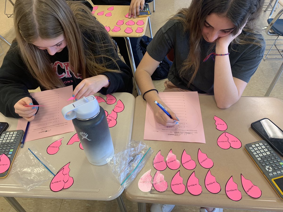 EmilyCajigas's tweet image. My Algebra Seminar students Love Math 💗 #FactoringFun @CCHSEAST