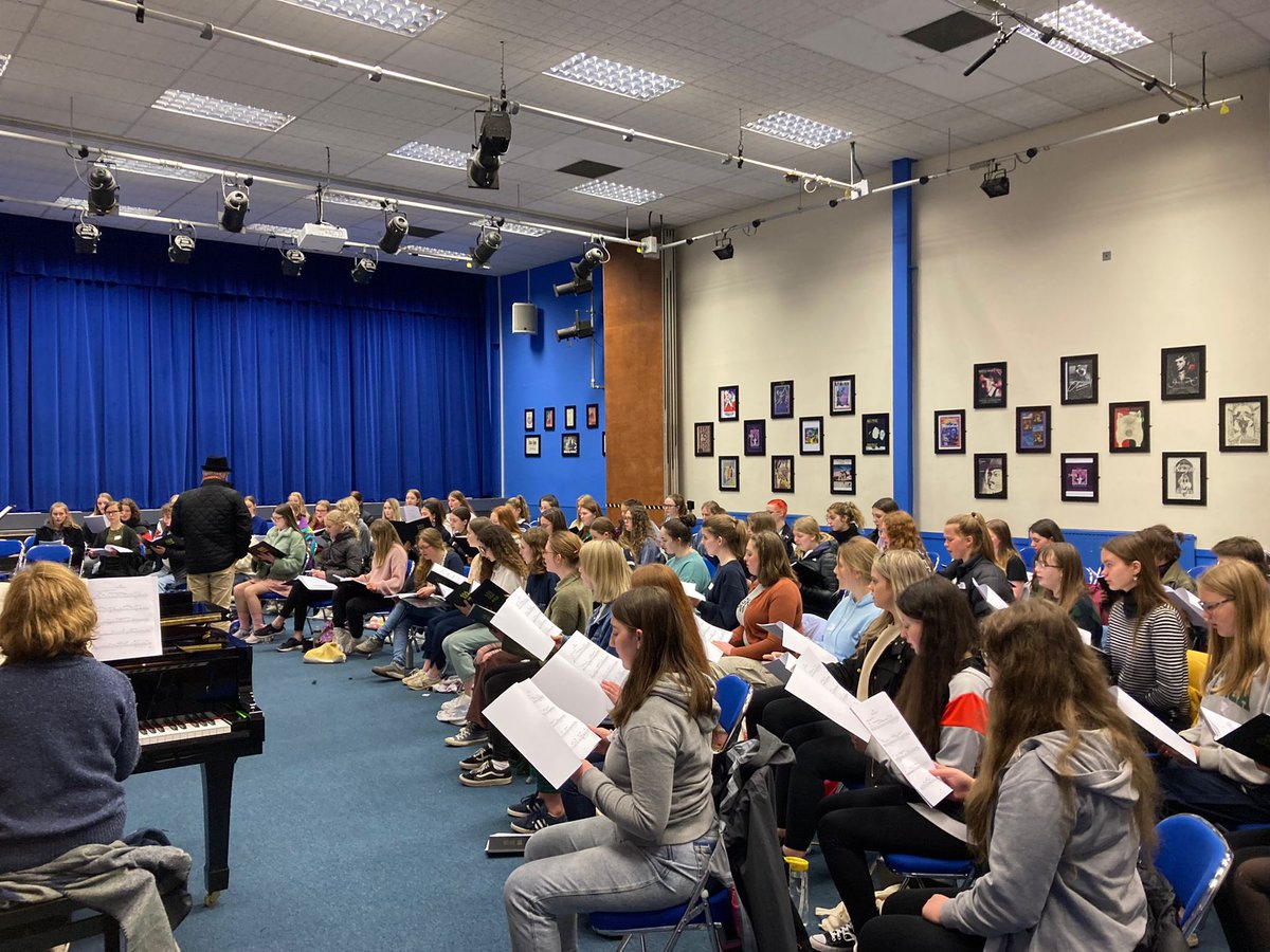 This evening the National Girls Choir is rehearsing Orff’s ‘Carmina Burana’! 😍

Hear it live <a href="/edintfest/">Edinburgh International Festival</a> The Opening Concert on 6 August alongside Sir Donald Runnicles, <a href="/BBCSSO/">BBC Scottish Symphony Orchestra</a>, Edinburgh Festival Chorus and three international soloists.

🎟 eif.co.uk/events/the-ope…