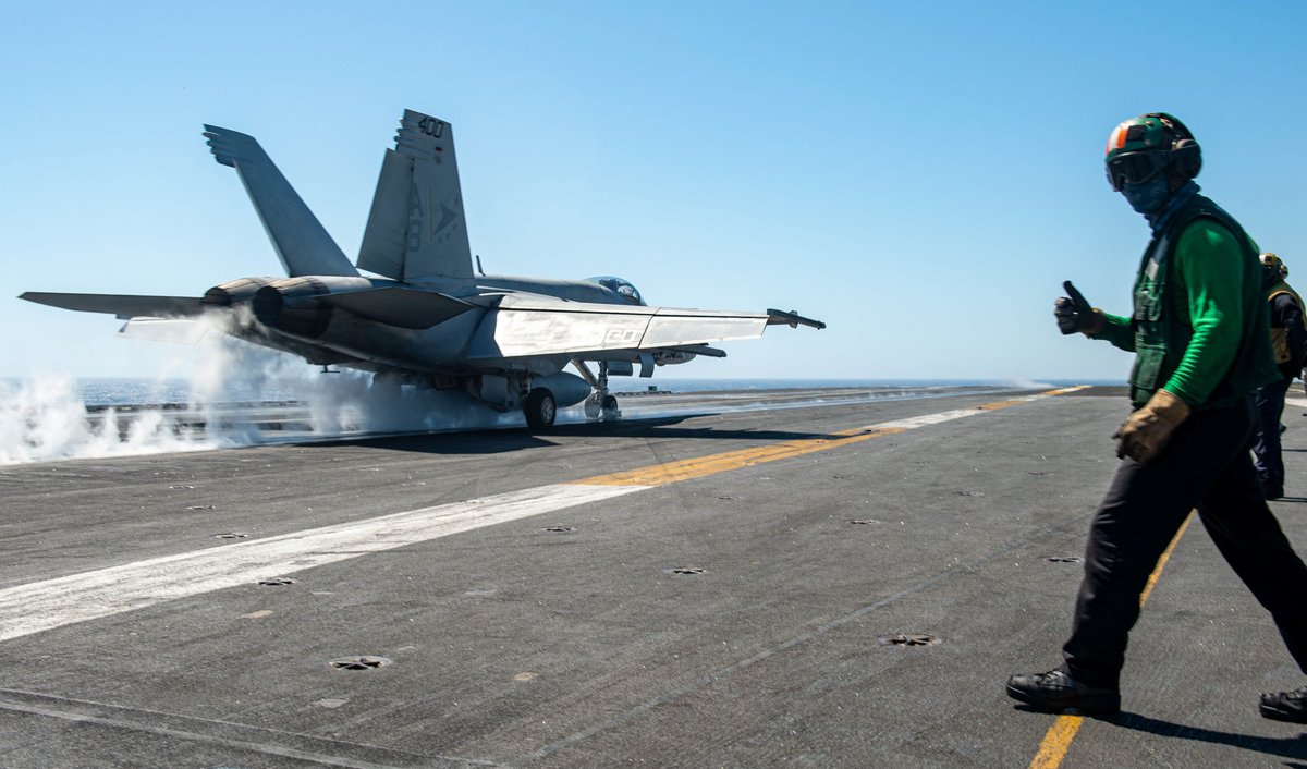 Go, go, go #FlyNavy ⚓ 🌊 

<a href="/USSHARRYSTRUMAN/">USS Harry S. Truman (CVN 75)</a> conducts flight operations in the Ionian Sea, April 8, 2022.

The Harry S. Truman Carrier Strike Group is on a scheduled deployment in the #USSixthFleet area of operations.
