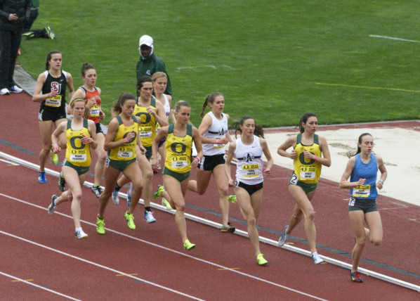 ValleyView_News's tweet photo. Six women athletes who left the University of Oregon's track program say that Ken Goe of The Oregonian that the program's emphasis on weight and body fat percentages produced a dangerous culture of disordered eating. #bad415 #EllisV #UniversityofOregon #mentalhealth #physical https://t.co/Iv2hi69Mvh
