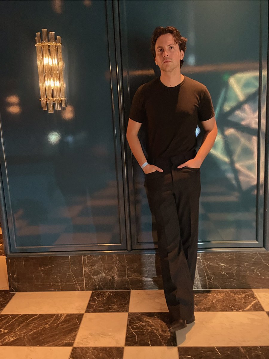 MERCHANT tweet media