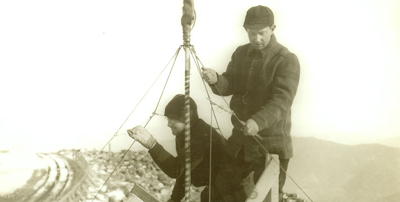 CWSWeather's tweet image. Is #WindData important to your business operations? We offer a variety of accurate, reliable wind sensors. Let us help you find what works best for your needs! Give us a call today or email sales@columbiaweather.com. Photos courtesy of Mount Washington Observatory. [2/2]