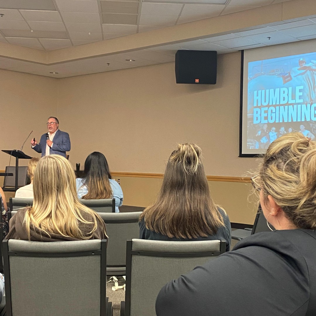 UMHBMyWay's tweet photo. Great talk from entrepreneur and franchiser Gary Findley '06 aka @TheRedneckCEO seen in Undercover Bosses! From humble beginnings to million dollar bonuses, can't wait to have you share your story and insights with MyWay student! 

#umhbmyway #onlinelearning #business https://t.co/O6y1q17BWl