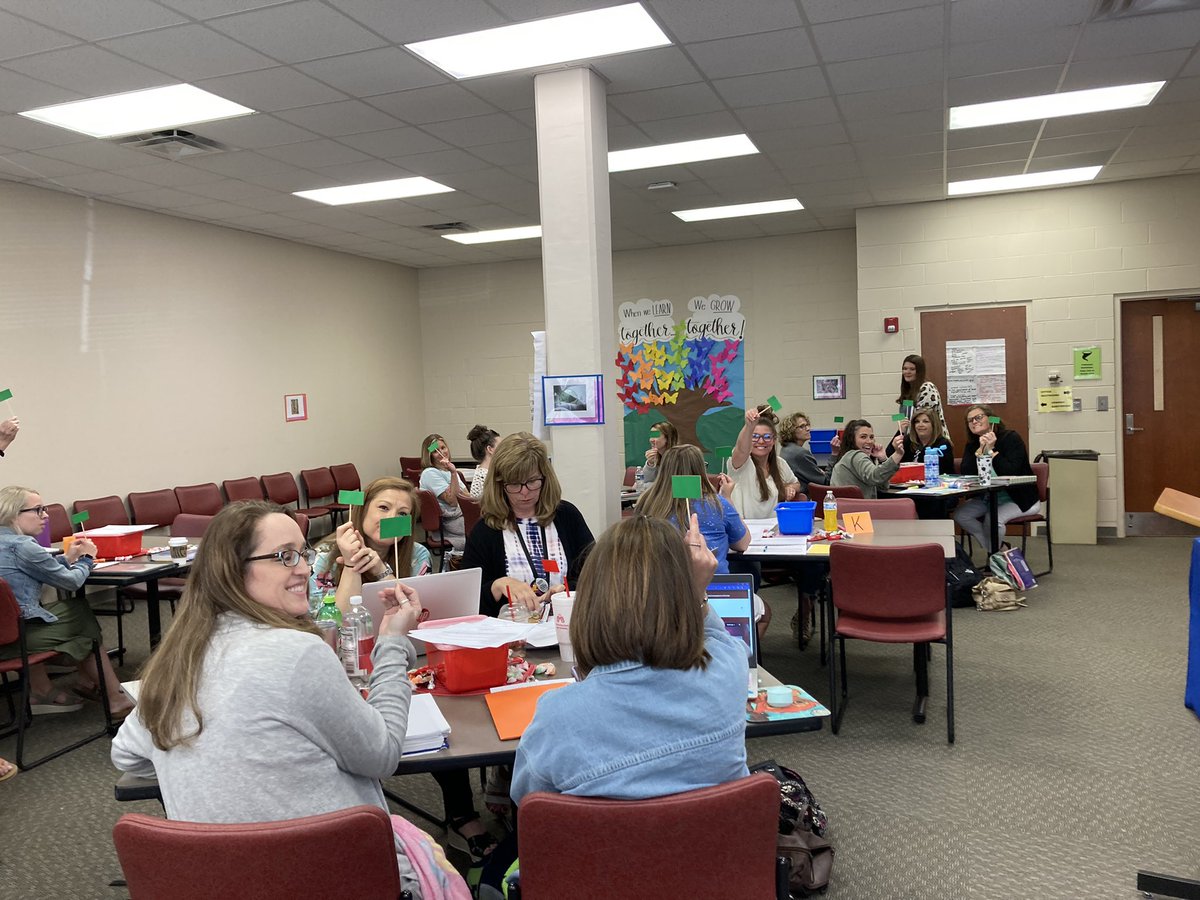 Region 6 CC focuses on Writing Standards, connections to all domains, &amp; juggling the writing task. <a href="/AlabamaAchieves/">Alabama State Department of Education</a> <a href="/VickieChappelle/">Vickie Chappelle</a> <a href="/jsuinservice/">JSU Regional Inservice Center</a> @LibbyBalazikARI @melanieg2016 <a href="/Alabama_Reading/">ARI / The Alabama Reading Initiative, ALSDE</a>