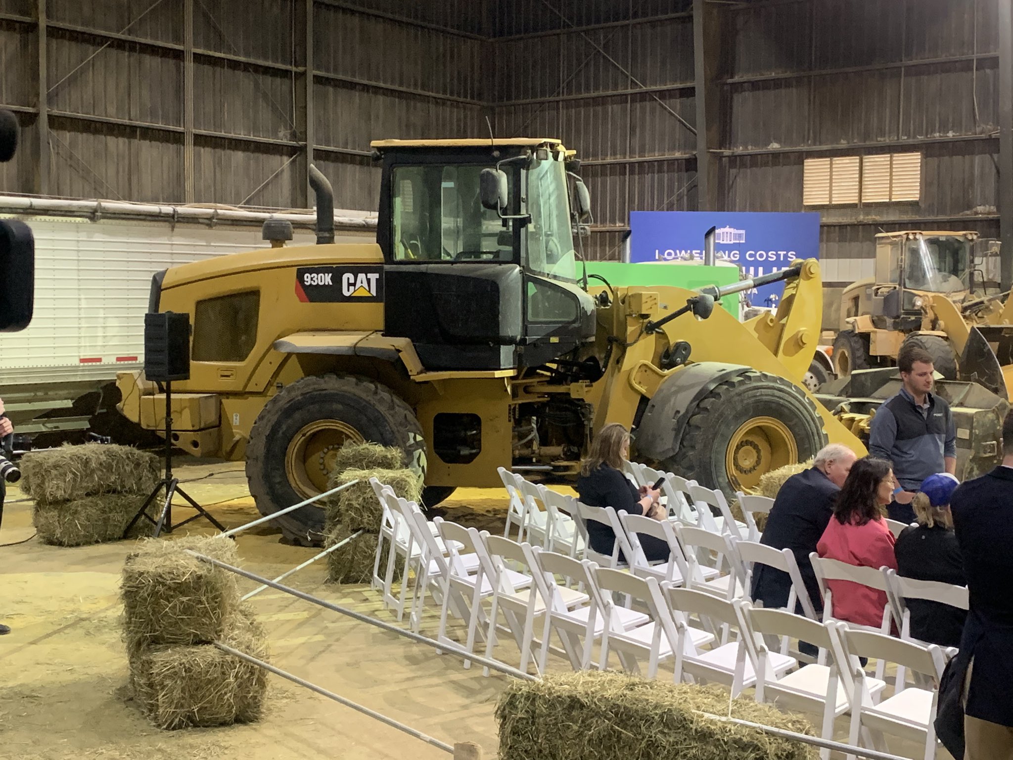 Mary Sugden on Twitter "Here’s an inside look at the setup inside Poet