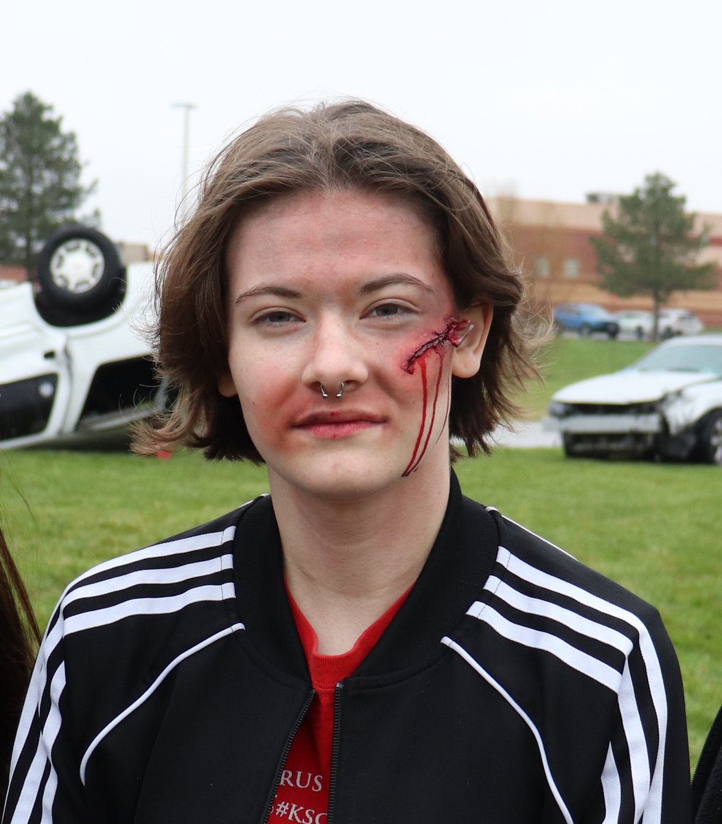 RP students watched mock crash showing tragic outcomes when someone is driving while impaired or distracted. Buckle up, phone down, don't drive impaired. #SADD Thanks South Metro, Atkinson, <a href="/jssouthlandtow2/">J's Southland Tow Service LLC</a> <a href="/peculiarpolice/">Peculiar Police</a> <a href="/raypectheatre/">Ray-Pec Theatre</a> @msphtrooperA <a href="/wpfpd/">West Peculiar Fire</a> <a href="/cassmosheriff/">Cass County S.O.</a>