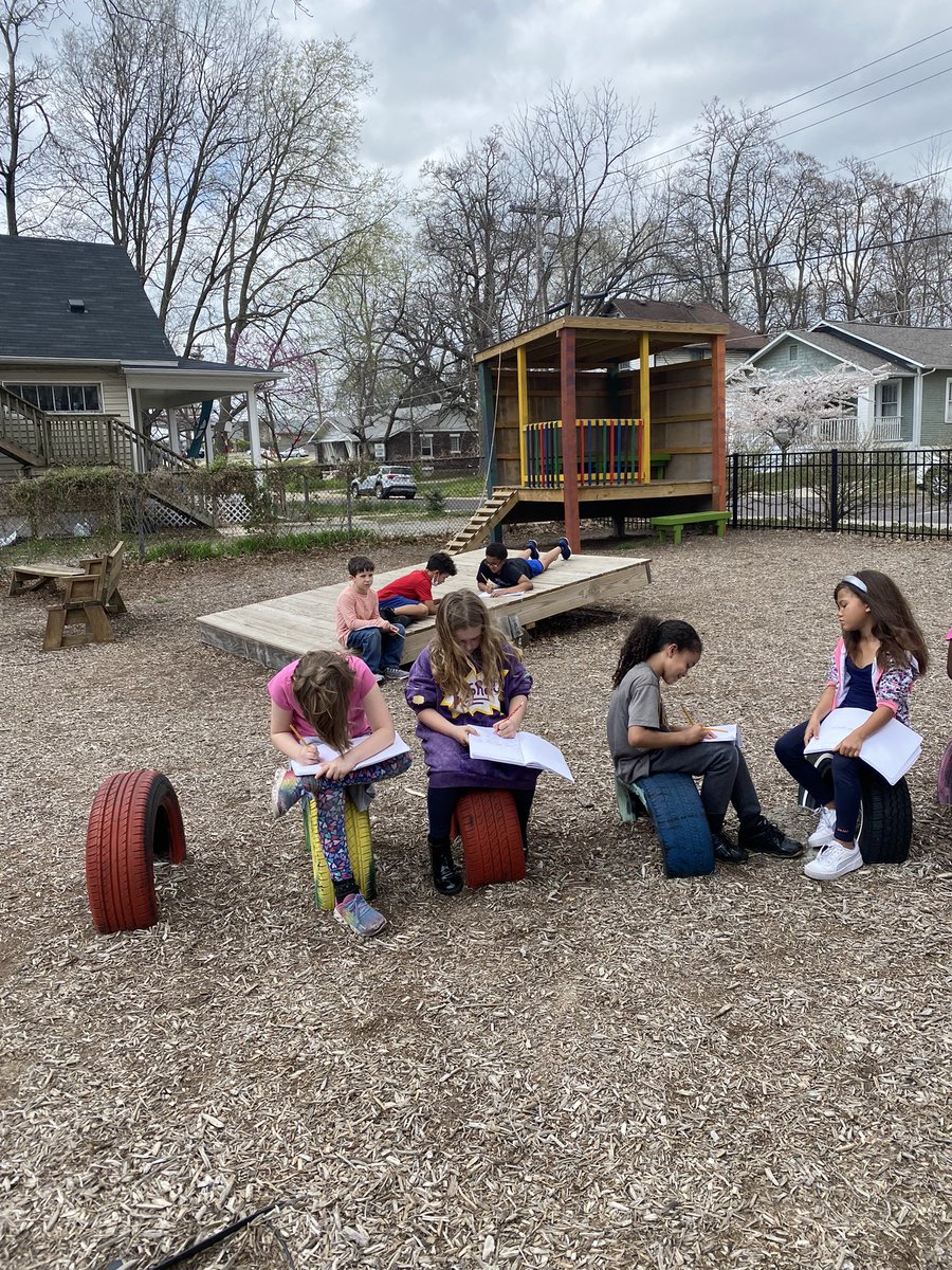We used the erosion table This afternoon to learn how wind, water, and ice change our land. #BentonBold #CPSbest