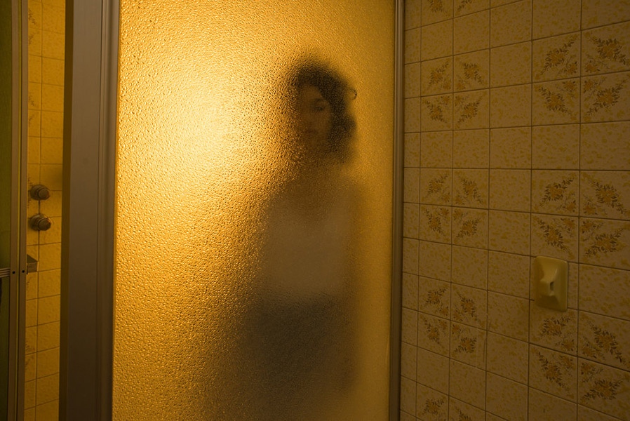 LIGHTS OFF . ᴼᴺᴸᴵᴺᴱ tweet media