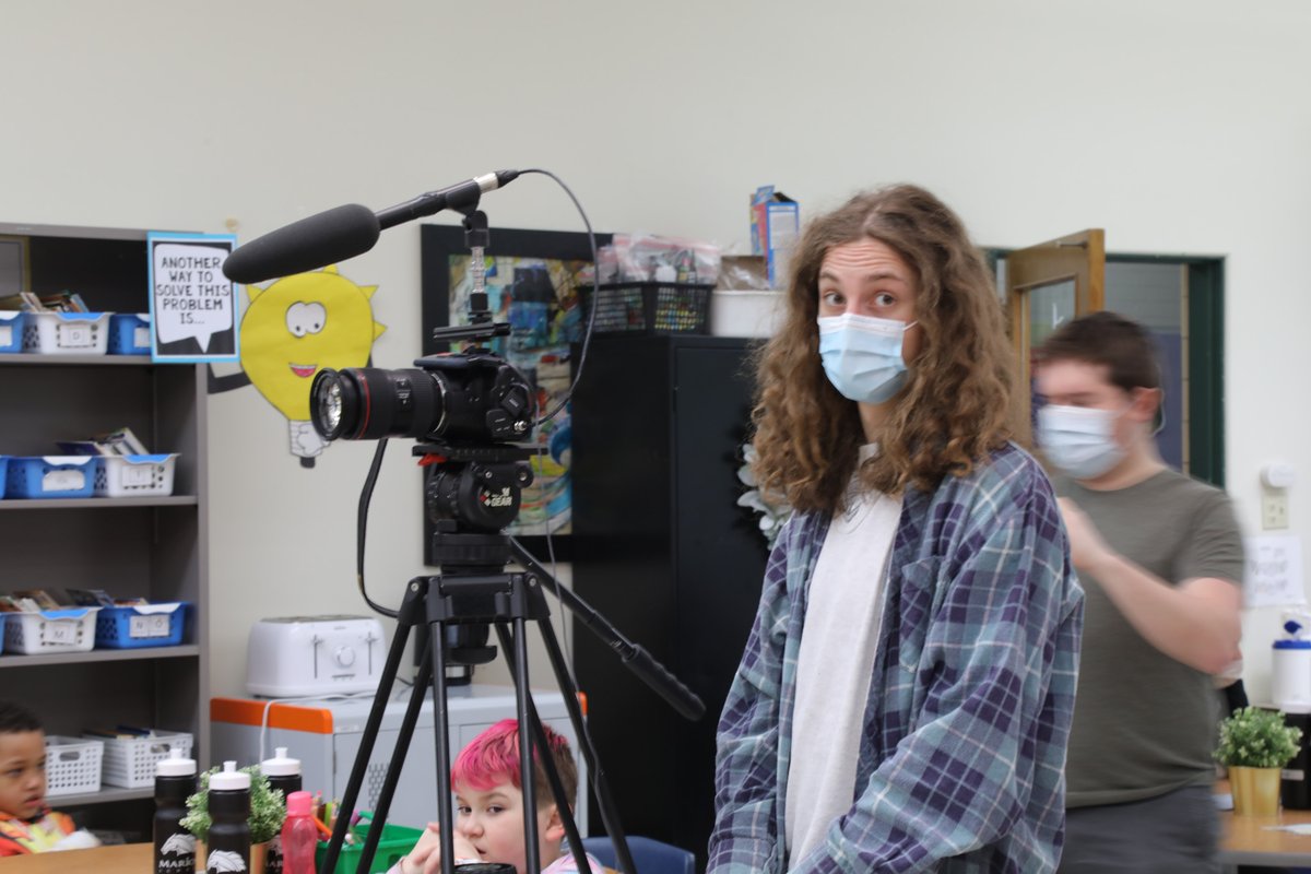 LRSD_TV's tweet photo. Broadcast Media students in action, shooting a mathematics class for an educational video at Marion School. #LRATC #LRSDTV #education https://t.co/FfRY5G09XM