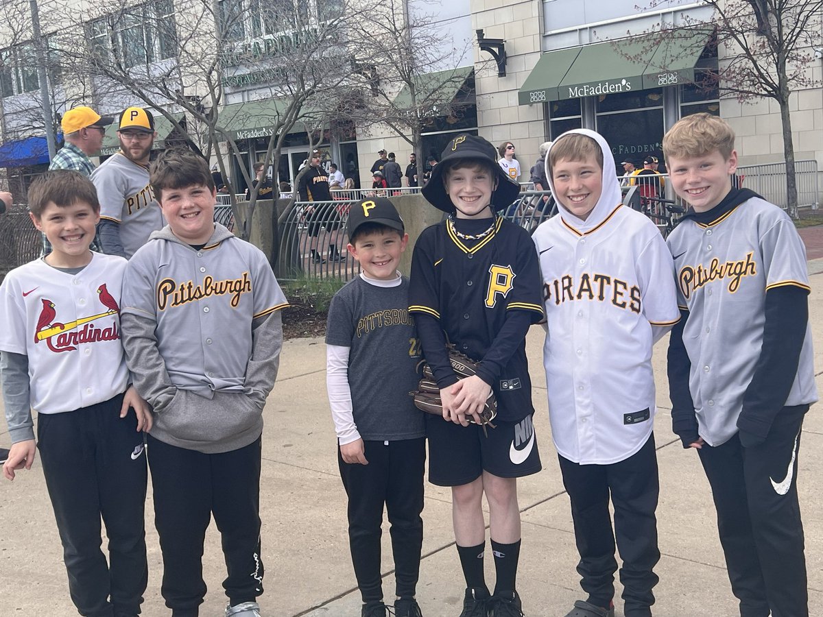 christinem72's tweet photo. Opening Day !! #letsgobucs #OpeningDay https://t.co/ug8Y7V11t2