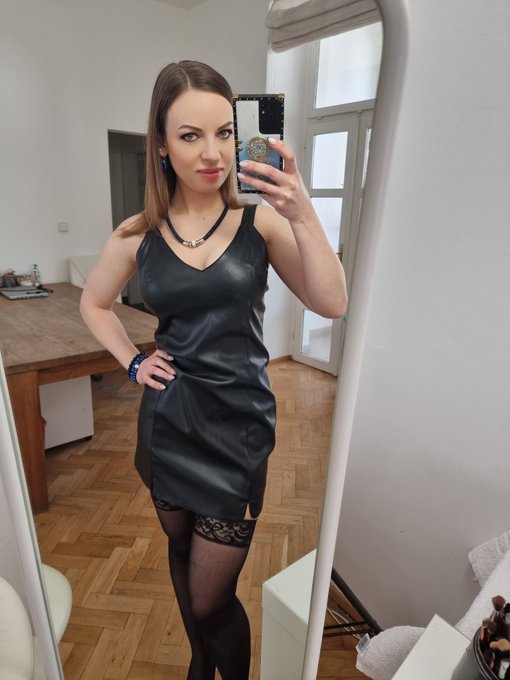 Today was a hardcore sweet wet day at the Gonzo studio in Prague😘 https://t.co/RXBgw8Py5O<a href="/tag/gonzostudio"class="tags"><span>#gonzostudio</span></a>