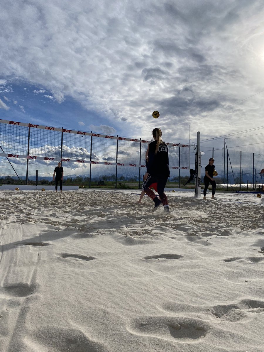 _BeachVolley's tweet photo. We love you! WE LOVE BEACH VOLLEY - @_BeachVolley 

the future is here!
#beachvolley #beachvolleyball #fivb #NFTCommunity #web3 @opensea https://t.co/DrLp8DzAQM