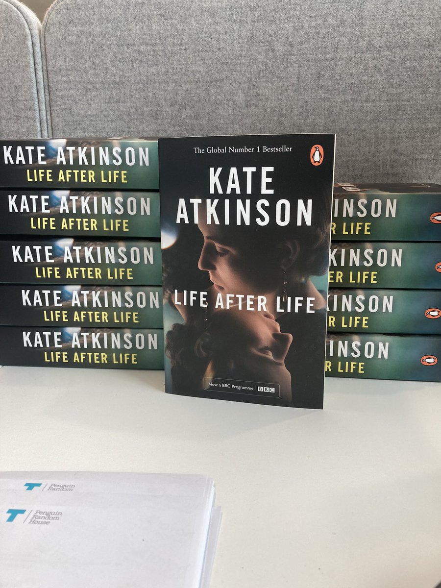 alisonbarrow's tweet photo. In the office I have a few copies of Kate Atkinson’s brilliant novel to share with those who have yet to read. Just RT this tweet, including the hashtag #lifeafterlife and I will randomly select 10. UK only (with apologies) ❤️📚 https://t.co/UFh32QhoWo