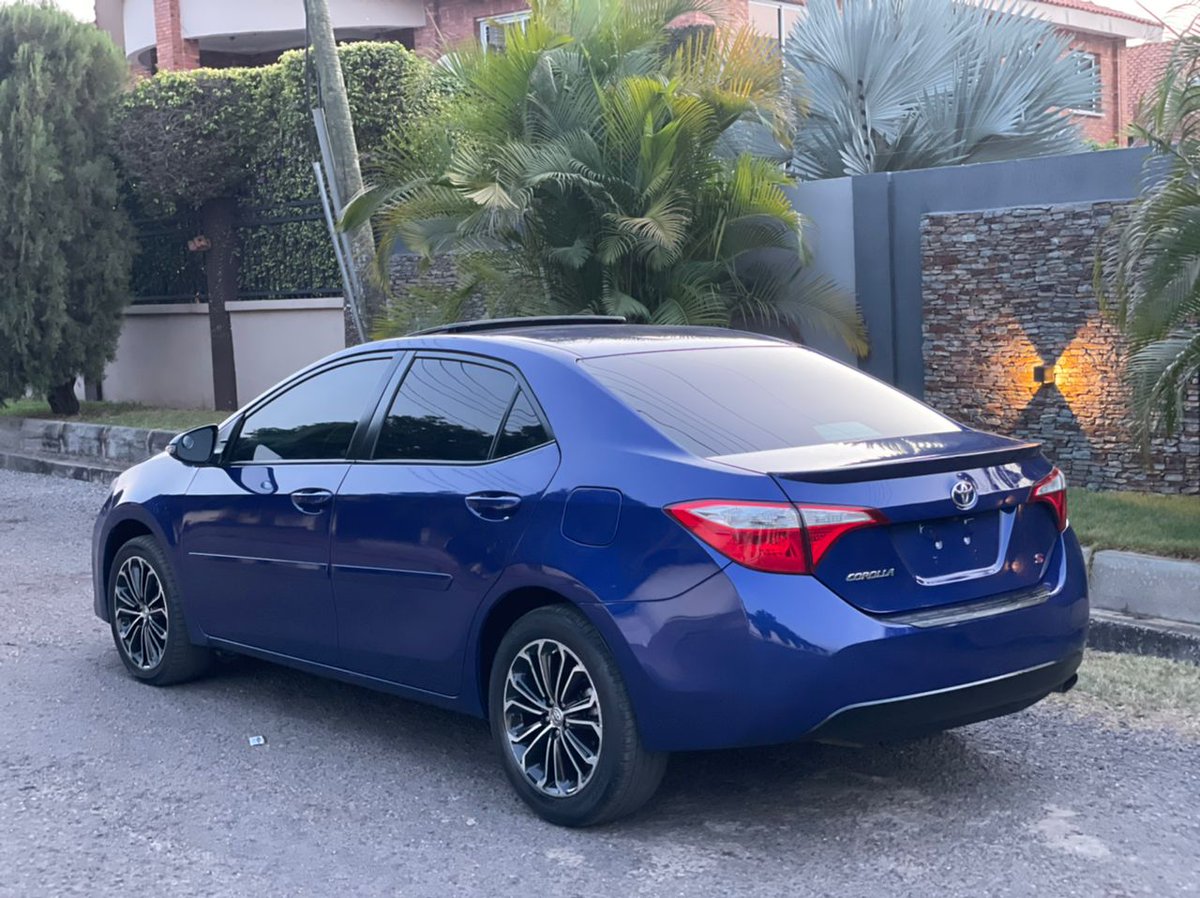 akwesigee's tweet photo. *2016 Toyota Corolla S*
Key start 
Sunroof 
Leather seat 
Reverse camera 
Eco/Sport drive
1.8 liter engine
*Ghc 🇬🇭 75,000*ghs https://t.co/1ykkUtrEtc
