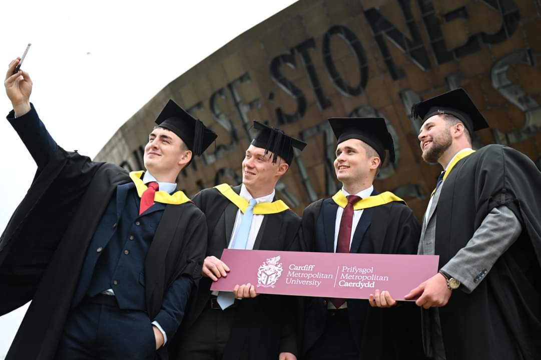 Harry Jones tweet media