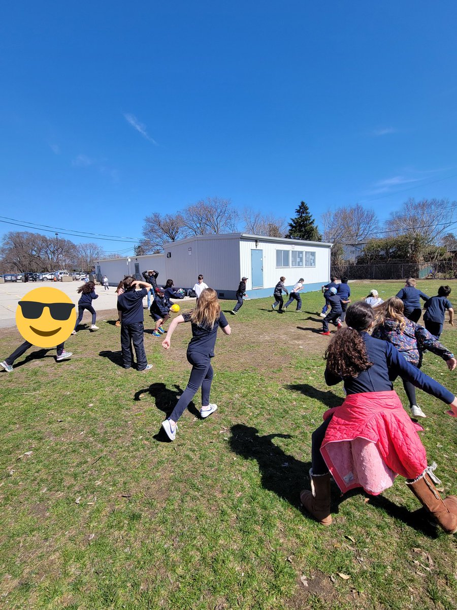 Took advantage of the beautiful weather today by playing Spud for DPA! 🌞 <a href="/ADayatStRaphs/">St. Raphael School</a>