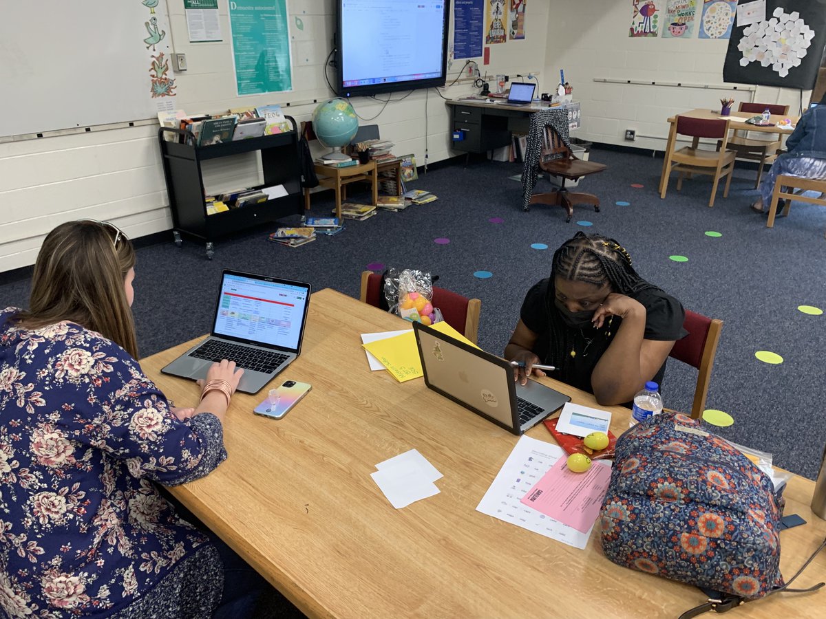carmeng94's tweet photo. 1.5 days until Spring Break and SCE Beginning teacher, Mentors and Participate teachers have an Easter Egg Hunt!! Fully engaged and thinking of ideas to bring some fun to the our classrooms...time well spent! @SCEBulldogs https://t.co/jJrjT7V7uh