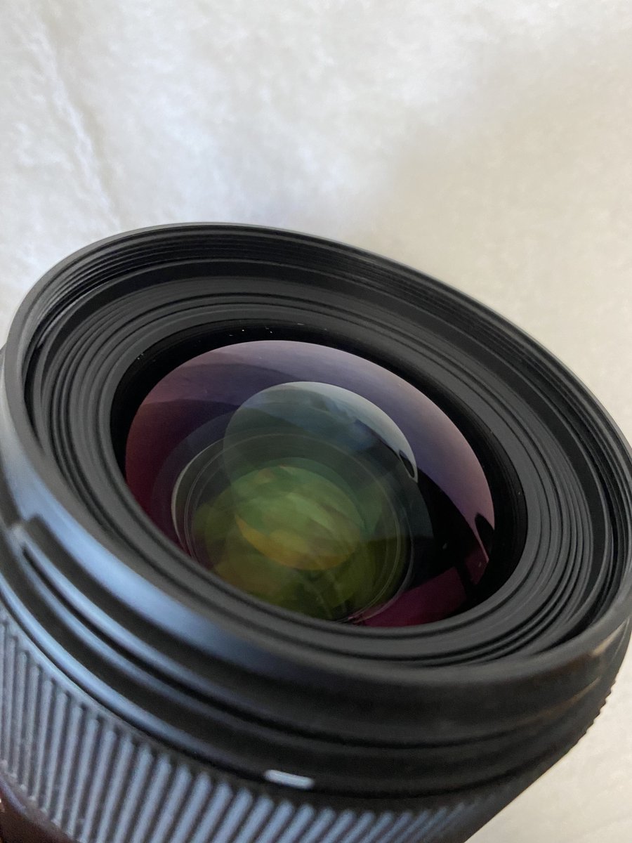 Yama33R's tweet photo. レンズ売ります。

SIGMA 35mm art
単焦点レンズ
PLフィルター付き
Canon用

40000円

良ければ拡散お願い致します。#拡散希望 https://t.co/AbqyniBxN5