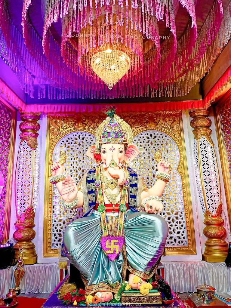 immortaldharma's tweet photo. ट्विटर पर उपस्थित सभी भाई बहनों की ऊपर सिद्धिविनायक गणपति बप्पा मोरिया की आशीर्वाद बनी रहे........

गणपति बप्पा मोरिया🙏🏻🙏🏻 https://t.co/EDv0JhMyou