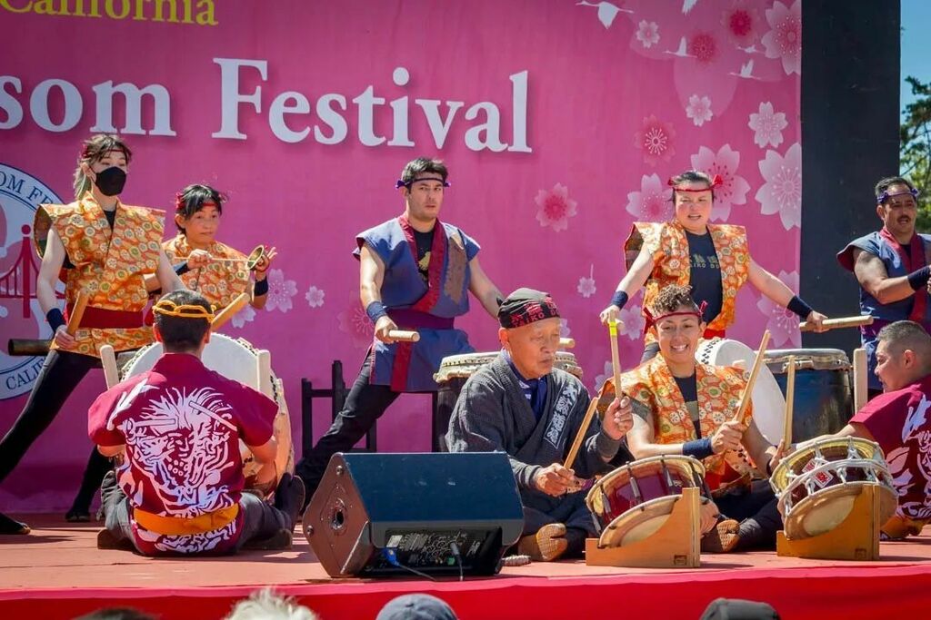 justlai87's tweet photo. #taikotuesday You can see all of my photos from this year's Cherry Blossom Festival here:
https://t.co/qJETBCWCfg
.
.
.
#sftaiko #sftaikodojo #sanfrancisco #nccbf #nccbf55 #taiko #japantownsf #sanfranciscovibe #onlyinsf #sanfranciscoworld #wonderlustsan… https://t.co/HGRKVPOQYm https://t.co/h4K20IOuuZ
