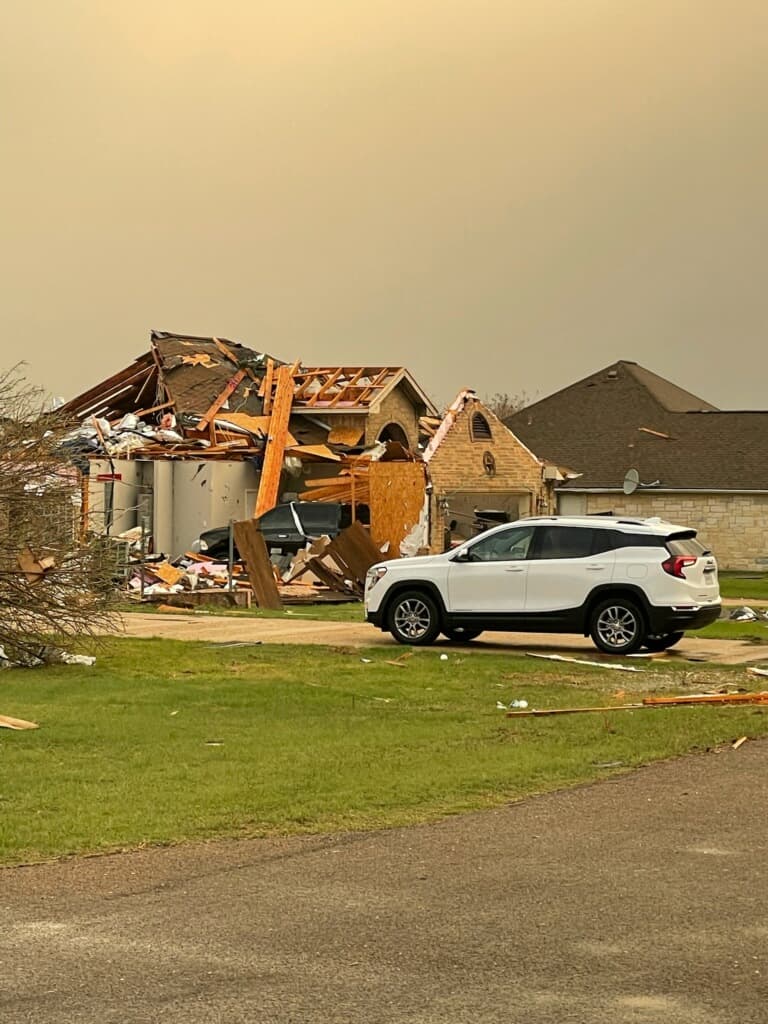 LeslieDraffin's tweet photo. Damage in Salado, TX sent to me from a viewer. https://t.co/EP7325skUu