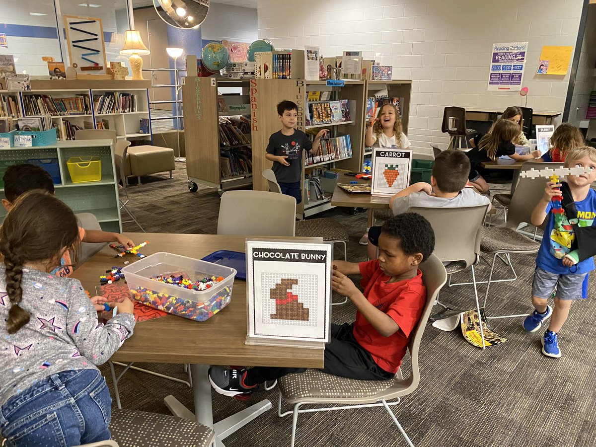 Library_PFE's tweet photo. Paw time this morning with Kindergarten 🐾❤️🐾 Tis the season with @PlusPlusUSA blocks  @kfel1972 @HumbleISD_lib @HumbleISD_PFE @Scholastic #21pfelibrary22 #thehumblelibrarian #plusplusblocks https://t.co/j4toaKGhOV