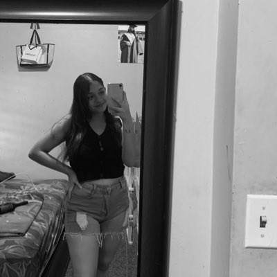 xsoytati's tweet photo. #NuevaFotoDePerfil https://t.co/Lle8UUId4o
