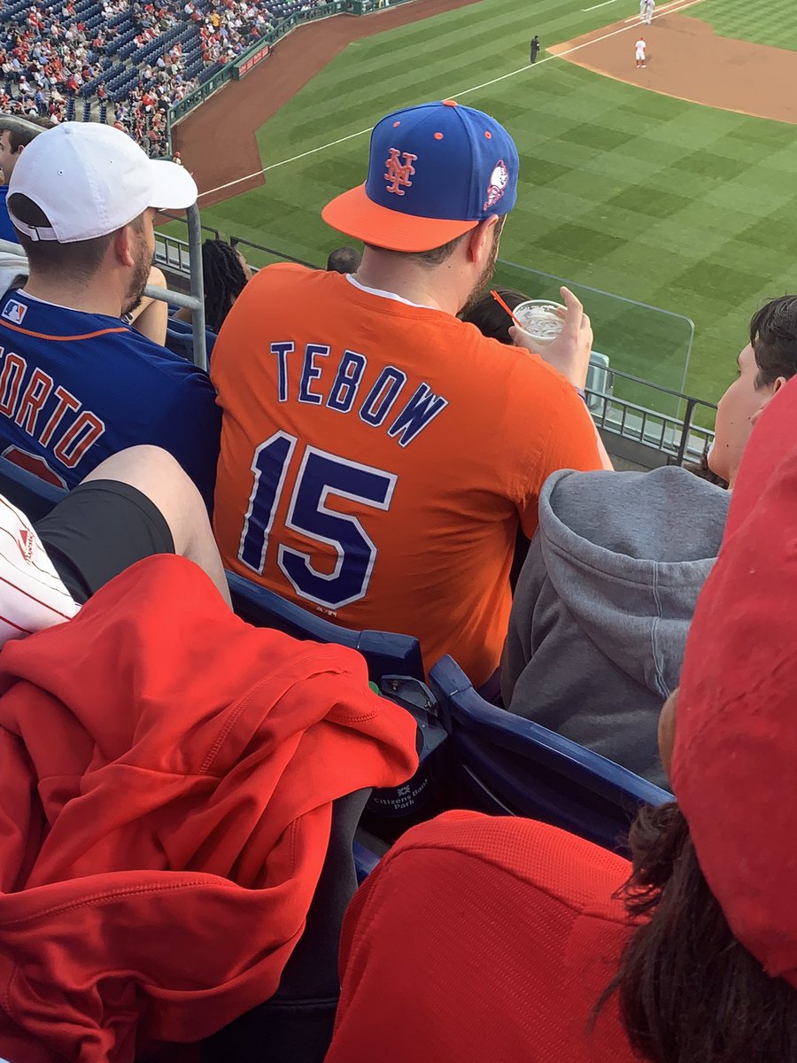 PhandemicKrew's tweet photo. The New York @mets brought their top prospect to @citizensbankpark tonight!
🤣💪🏼1️⃣5️⃣🤣
•
#Tebow #tebowtime #tebowing #LOLMets #NYMess #Philadelphia #Phillies #PhandemicKrew #Section301 #Philly #CBP https://t.co/P1TgkqH5D3