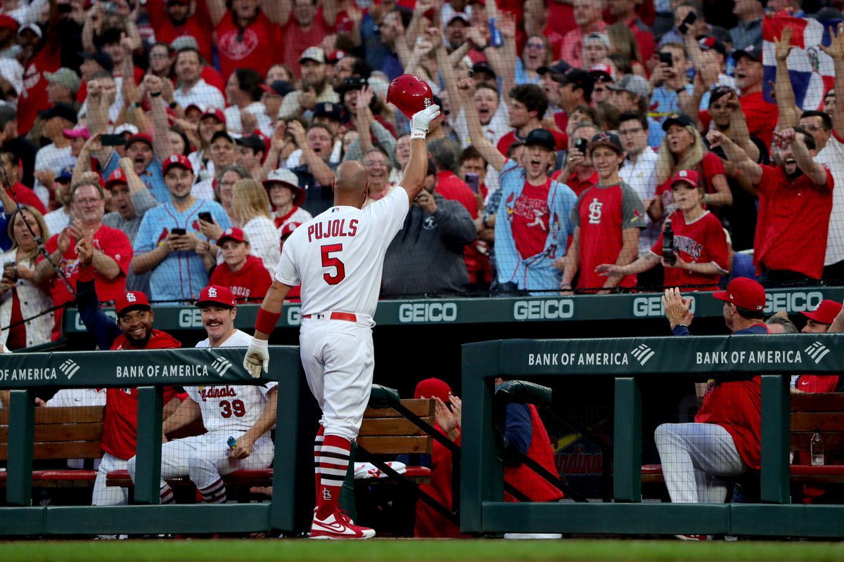 Cardinals's tweet photo. We don't have to rely on nostalgia any more.

We're living in the present! https://t.co/nfa7tCL2ll