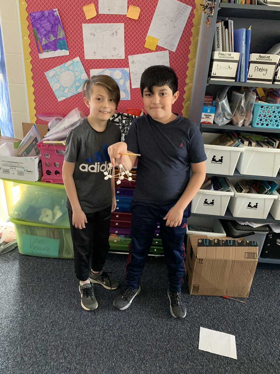 jhcolet87's tweet image. Creating structures that could withstand an earthquake! #stemchallenge #extremeweathersolutions #bhwarriorpride @Bighollowelem  Contributing to the principal’s science challenge!