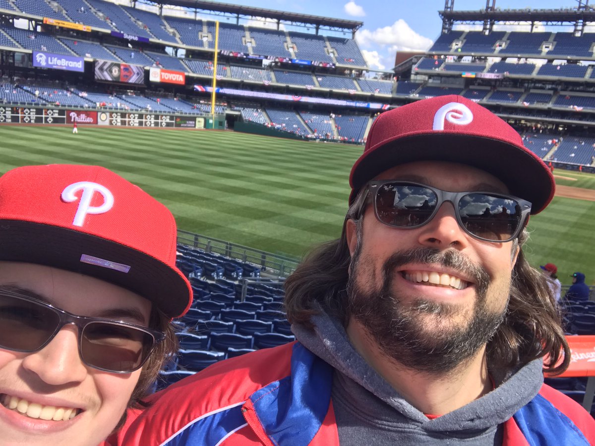 Mikeymilz07's tweet photo. LETS GO PHILLIES https://t.co/O6lPaesA95
