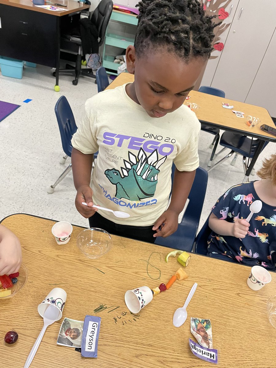 cobb_early's tweet photo. Our students loved the healthy treats for Tasty Tuesday   #WOYC   @CobbSchools https://t.co/6Wp7ZxlX2p
