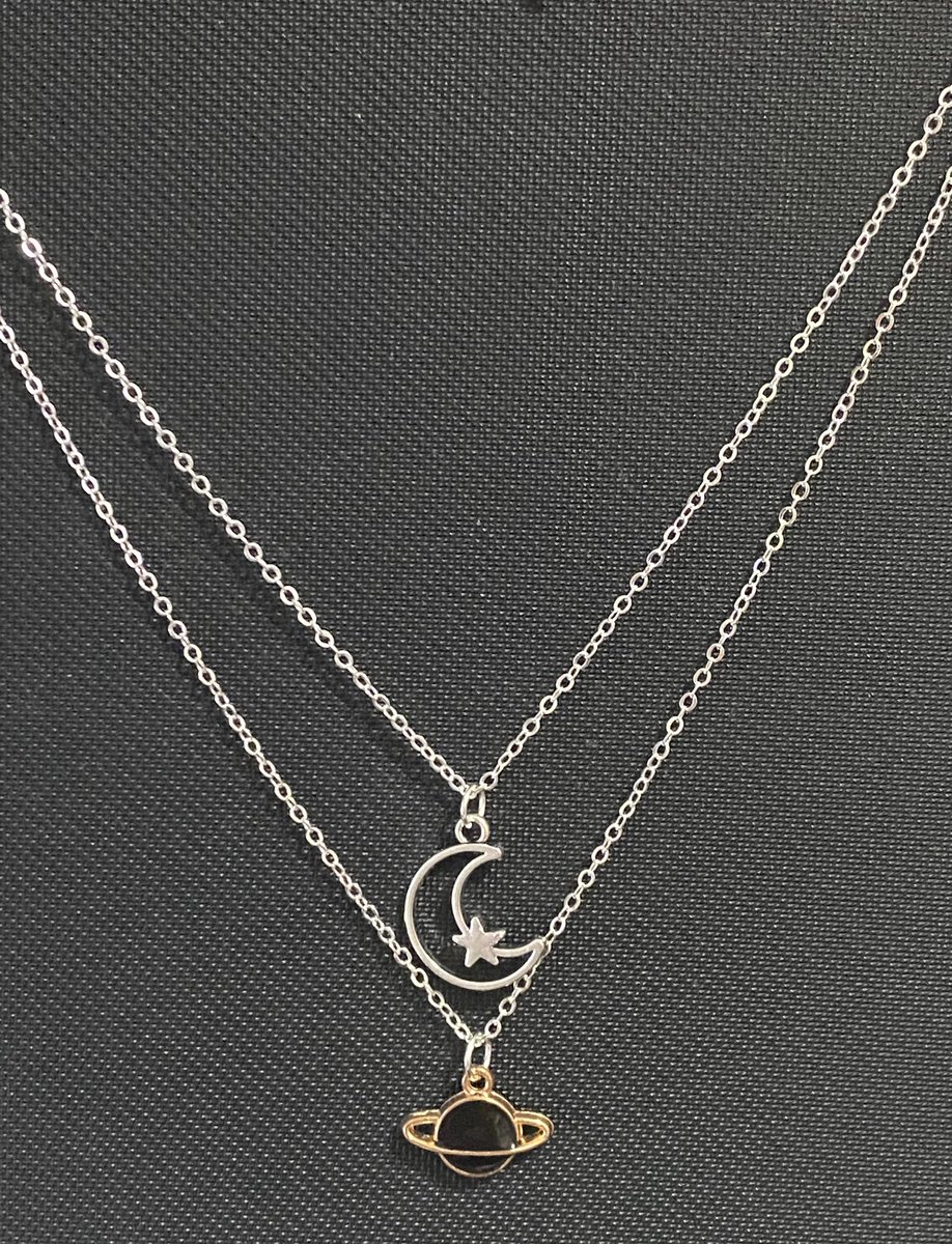 MagicOwlStudios's tweet photo. Restock on “love you to the moon and to Saturn” necklace 🌙🪐

https://t.co/bKqGWSihnV

#TaylorSwift #Folklore https://t.co/wrE5OJhwuE