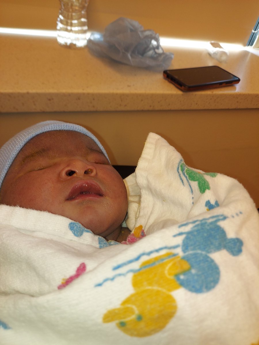 JamuelKingTHD's tweet photo. This is why I will continue to work hard and strive for Greater. So my kids can have a better life. I will continue to push until I'm a District Manager one day for Home depot. #orangeproud. My wife & I new addition to the family. My son Ezra Elijah King. 4/12/22. #proudfamily https://t.co/CI4ibjIiVv