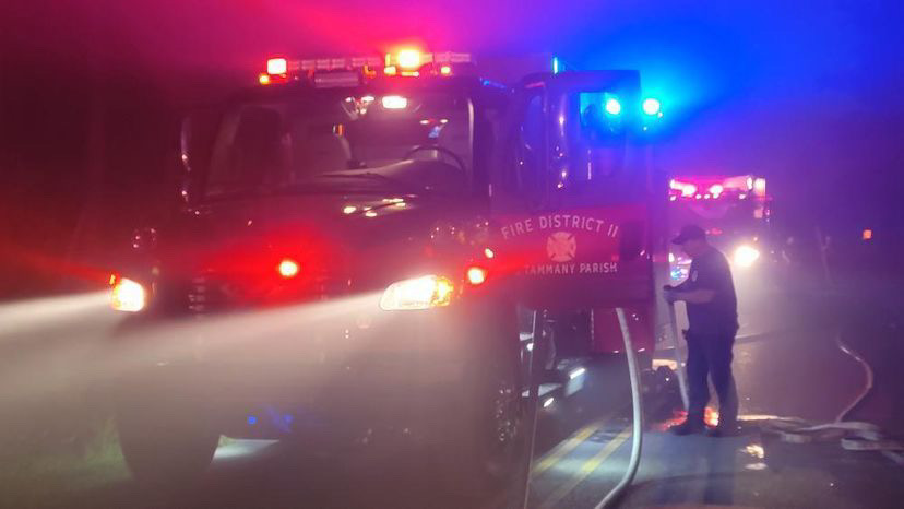 SiddonsMartin's tweet photo. Nice shot of St. Tammany Parish (LA) Fire District #11's recently delivered Pierce Commercial Pumper Tanker working a recent fire. #PierceOnScene #PiercePerformance https://t.co/cB6Ndcl0VJ
