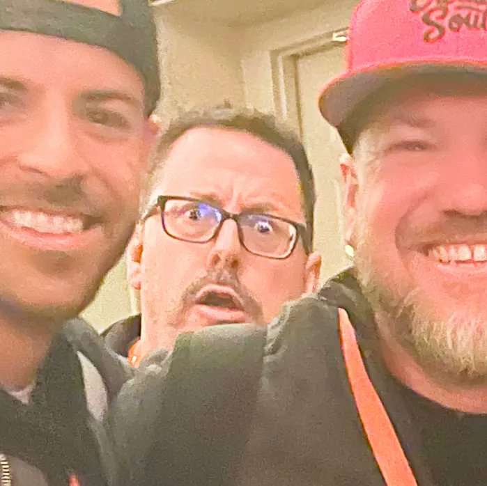 DPCREATES tweet media