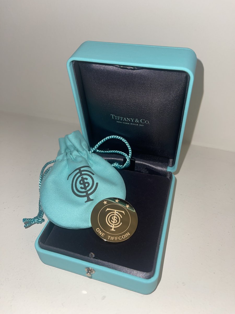 coinbilly's tweet photo. TiffCoin secured🔒🪙👀

@TiffanyAndCo @alexarnault https://t.co/F9D783LRGB