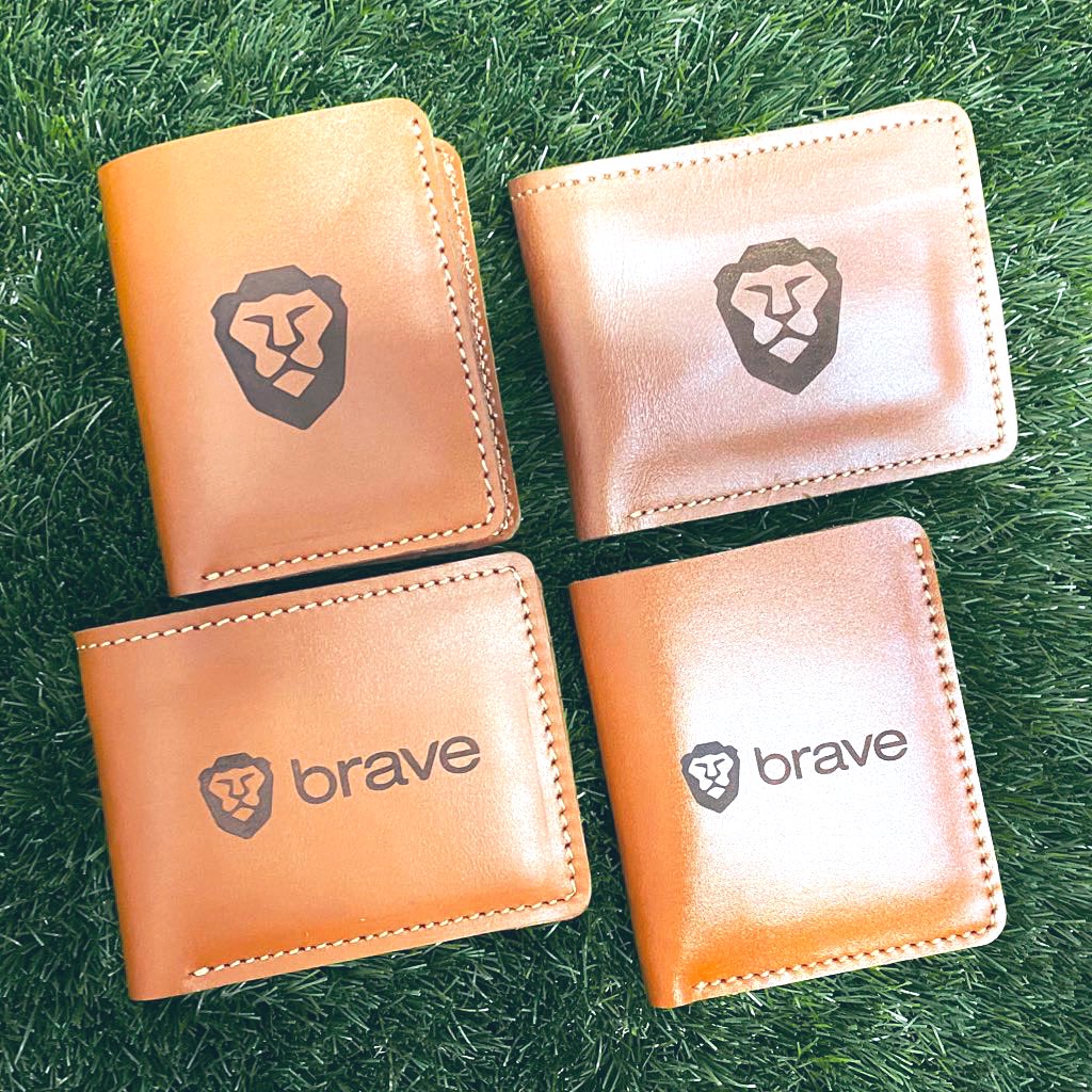 vkbrave's tweet photo. 🦁👌https://t.co/No2JjmsaNW
👉 “Brave Leather Wallet / Physical Brave Wallet” @ #BraveStore @BAT_Brigade @BAT_Elites @BAT_Ambassadors @IndoBrave @BAT_Indonesia @Planet_BAT @planetbrave https://t.co/TKyuCkpaS2