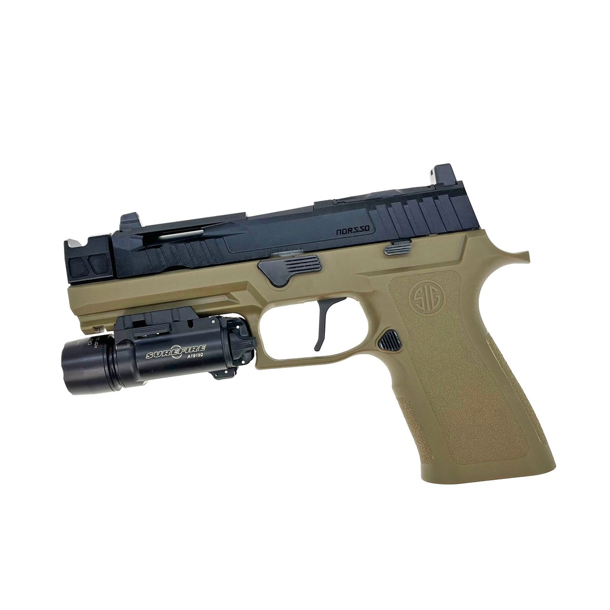 ProductNova's tweet photo. P320 Norsso
Aluminum Slide &amp; Compensator
Steel front &amp; rear sight
Steel outer barrel
Can install RMR sight
Black &amp; FDE color https://t.co/Lqcdj23H9v