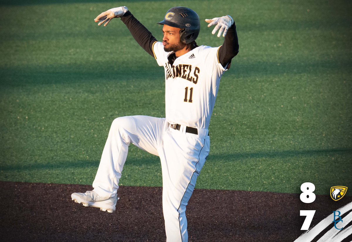 ⚾️ | <a href="/CentreBaseball/">Centre Baseball</a> shot a long ball, scored a couple more, &amp; came home with a week-day W 🔥 #RollKerns
centrecolonels.com/news/2022/4/12…