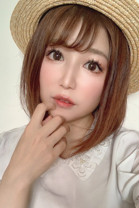昨日の写真下まで写したら顔見えなかったから載せるわ https://t.co/Y69xz6DM8i<a href="/tag/haikaveh"class="tags"><span>#haikaveh</span></a>